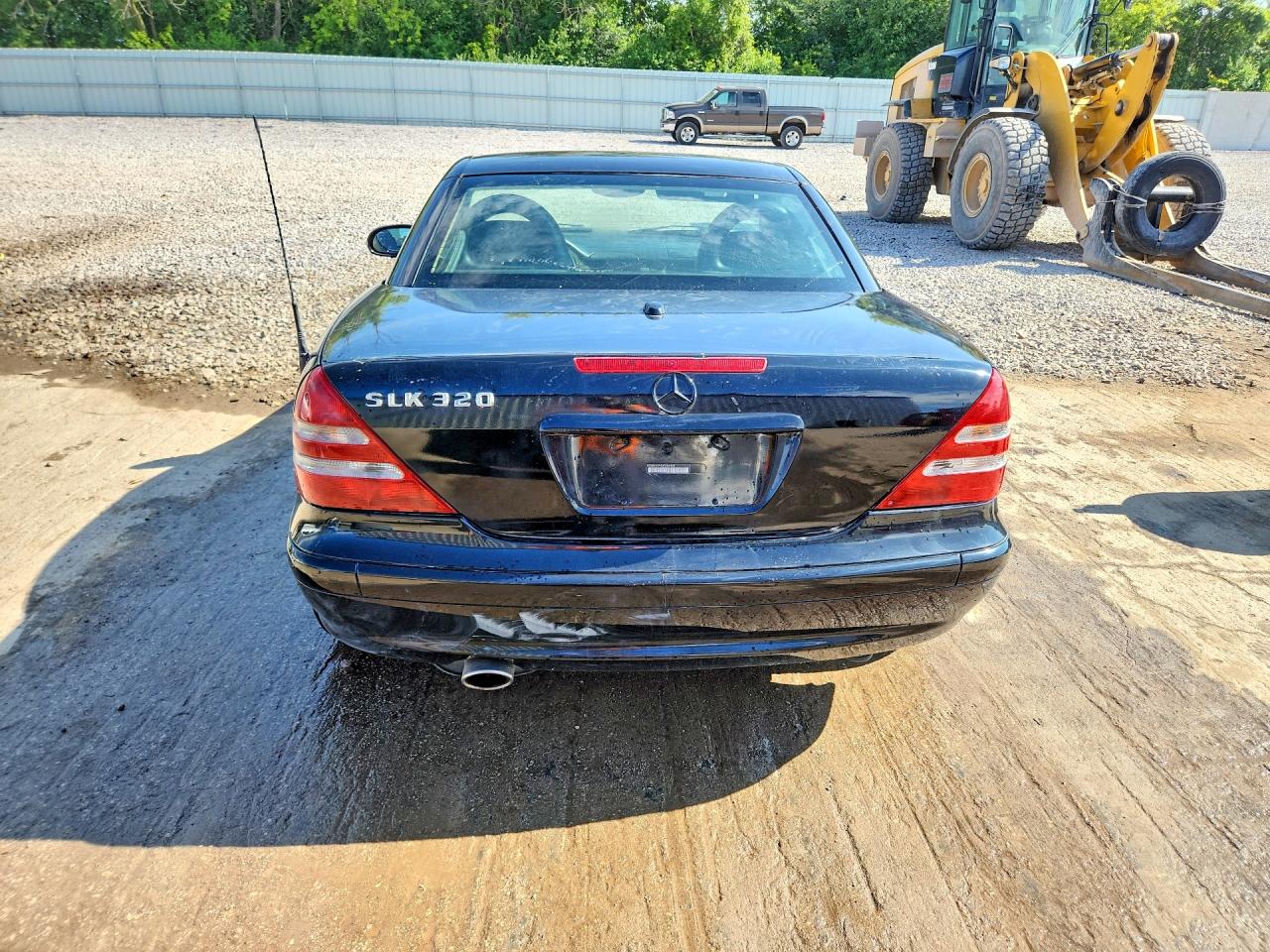 WDBKK65F43F284008 · 2003 MERCEDES-BENZ SLK · 6/12