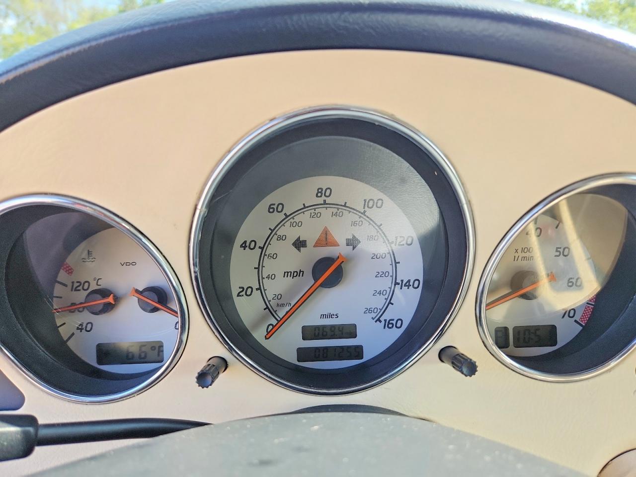 WDBKK65F43F284008 · 2003 MERCEDES-BENZ SLK · 9/12