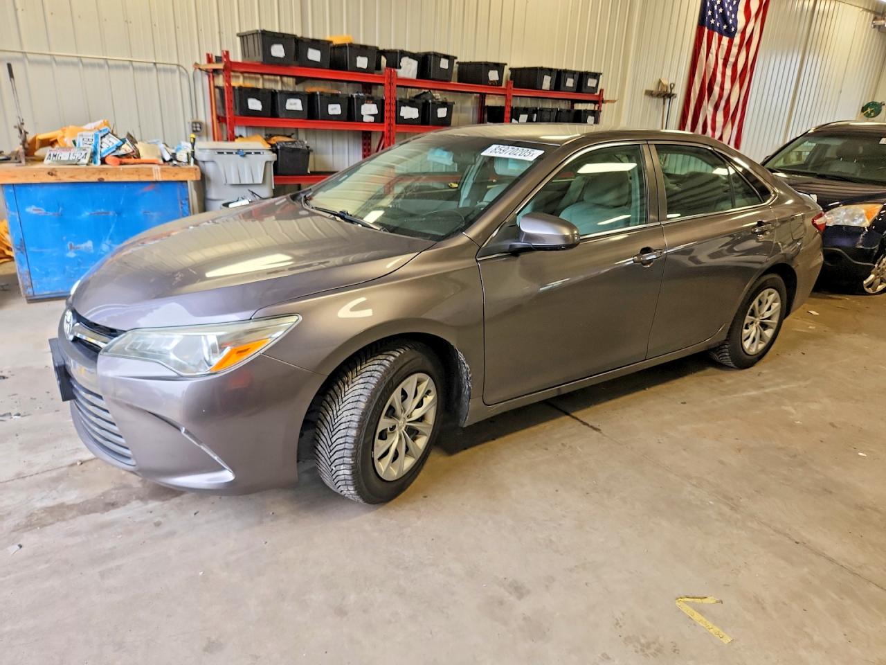 4T1BF1FK9GU241818 · 2016 TOYOTA CAMRY