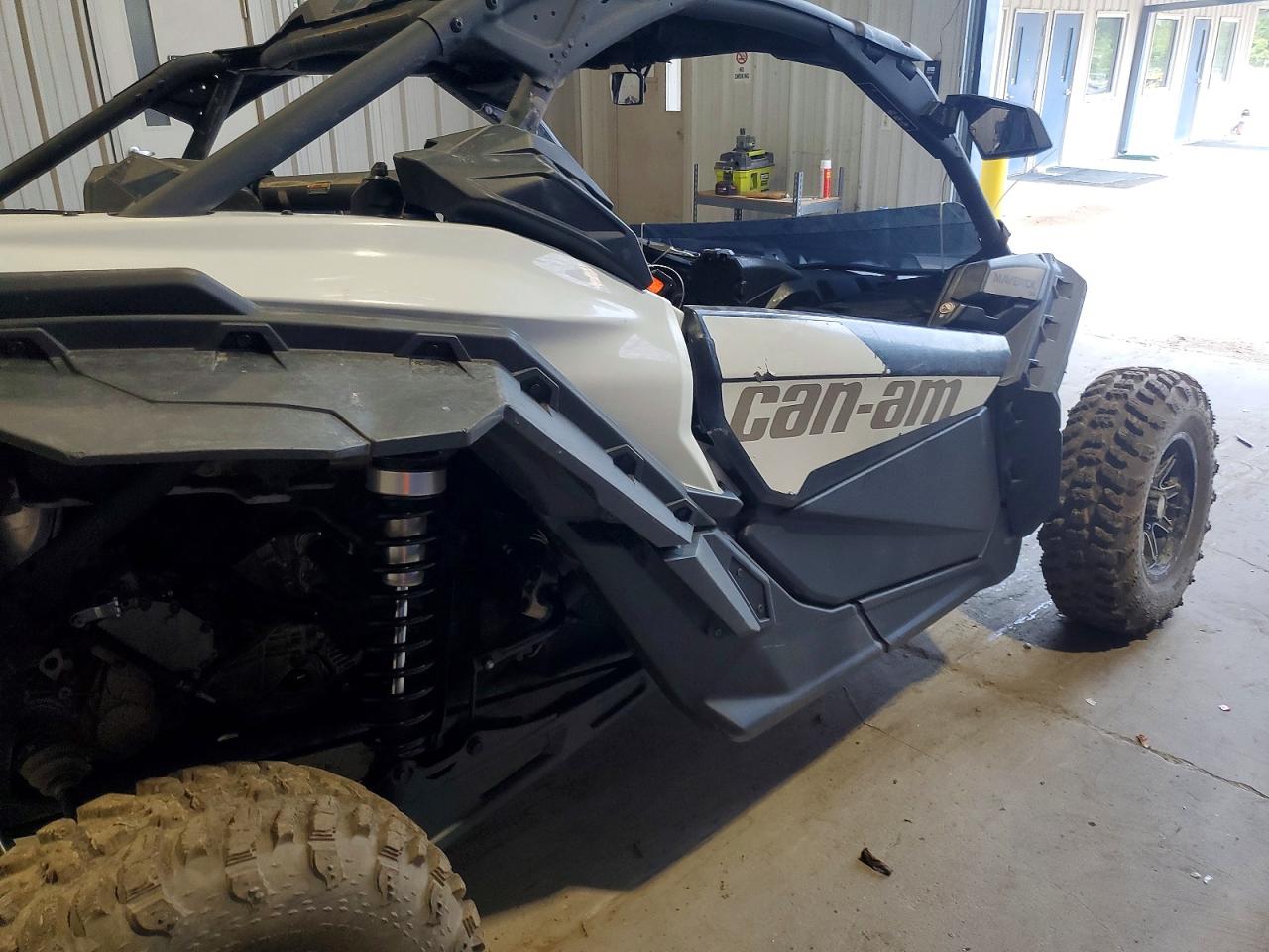 3JBVGAV42PE002338 · 2023 CAN-AM MAVERICK X3 · 6/10