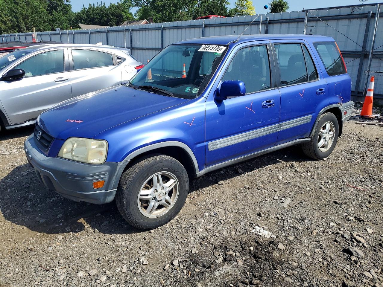 JHLRD1864YC007654 · 2000 HONDA CR-V