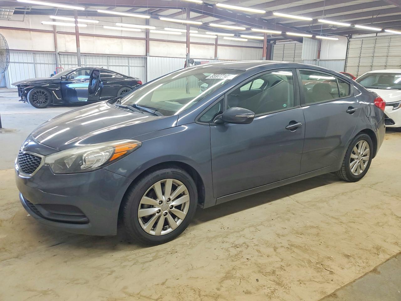 KNAFX4A6XG5580190 · 2016 KIA FORTE