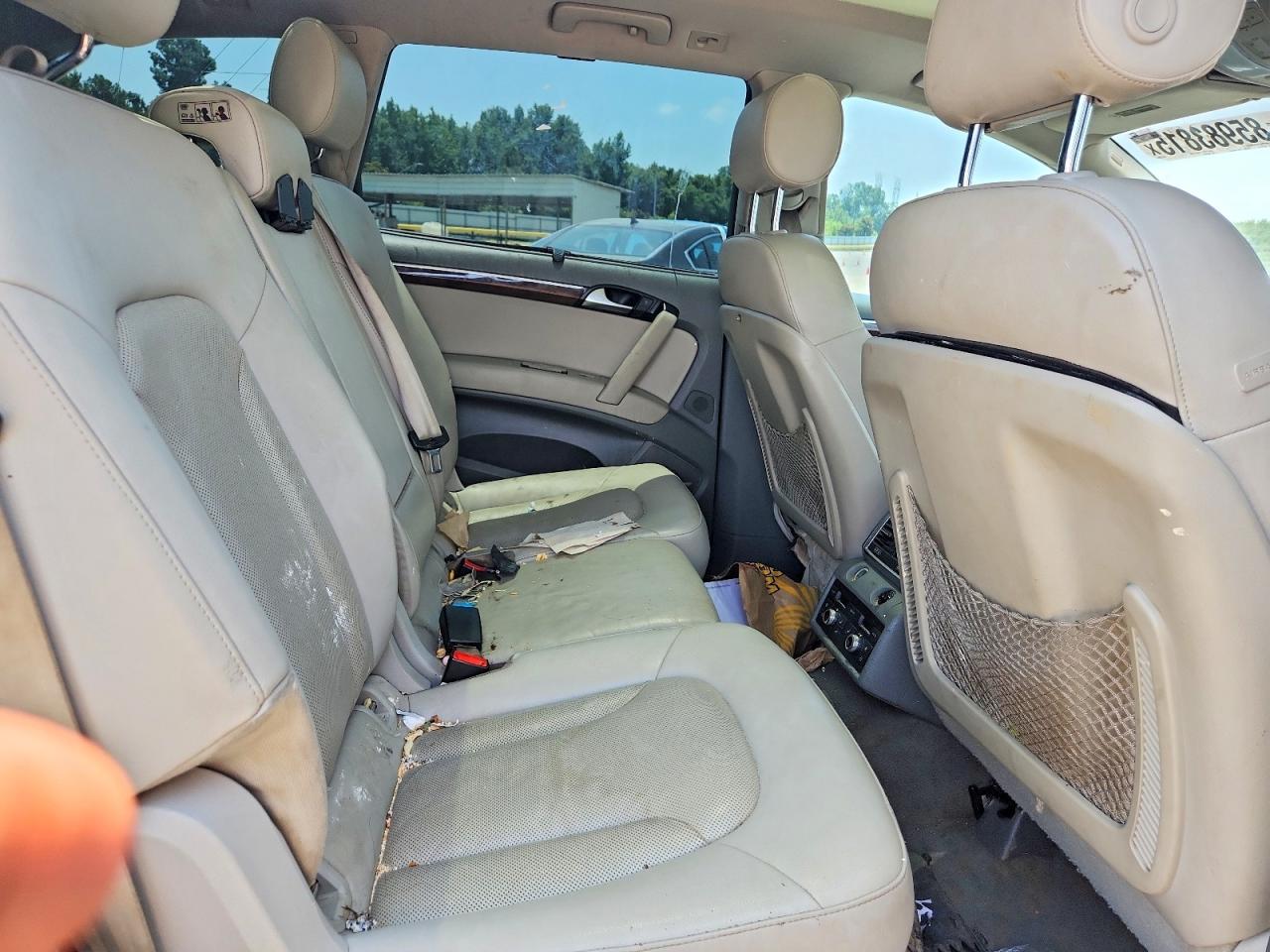 WA1DGBFE1BD002809 · 2011 AUDI Q7 · 11/13