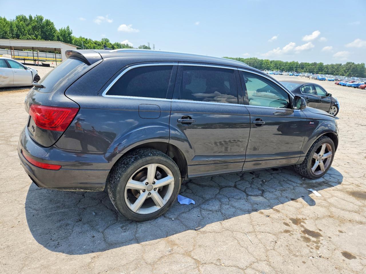 WA1DGBFE1BD002809 · 2011 AUDI Q7 · 3/13