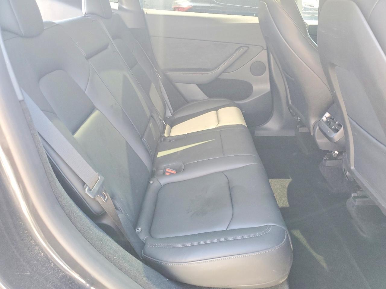 7SAYGDED6RF124308 · 2024 TESLA MODEL Y · 10/13