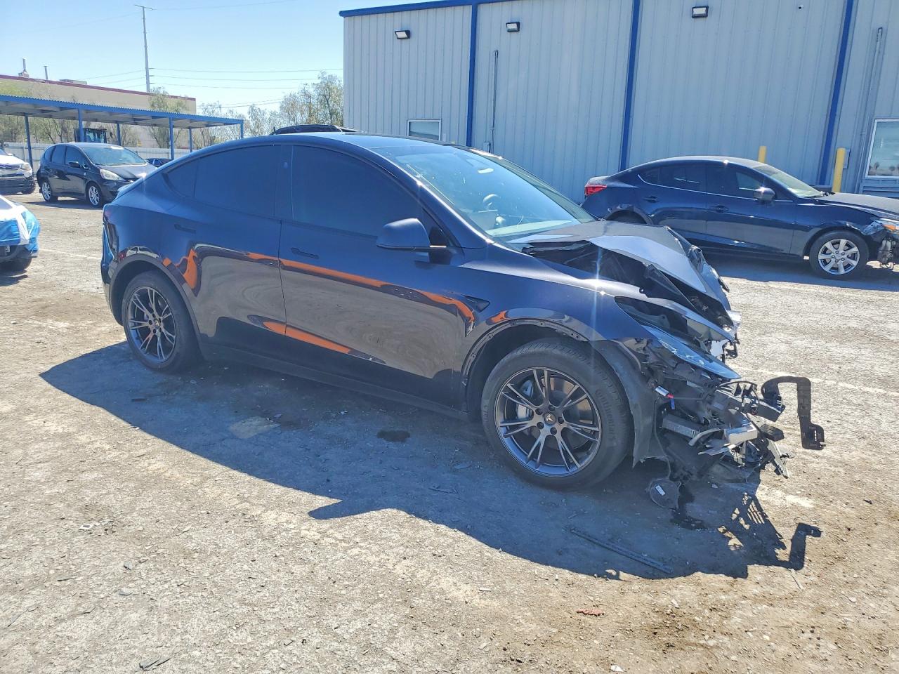 7SAYGDED6RF124308 · 2024 TESLA MODEL Y · 4/13
