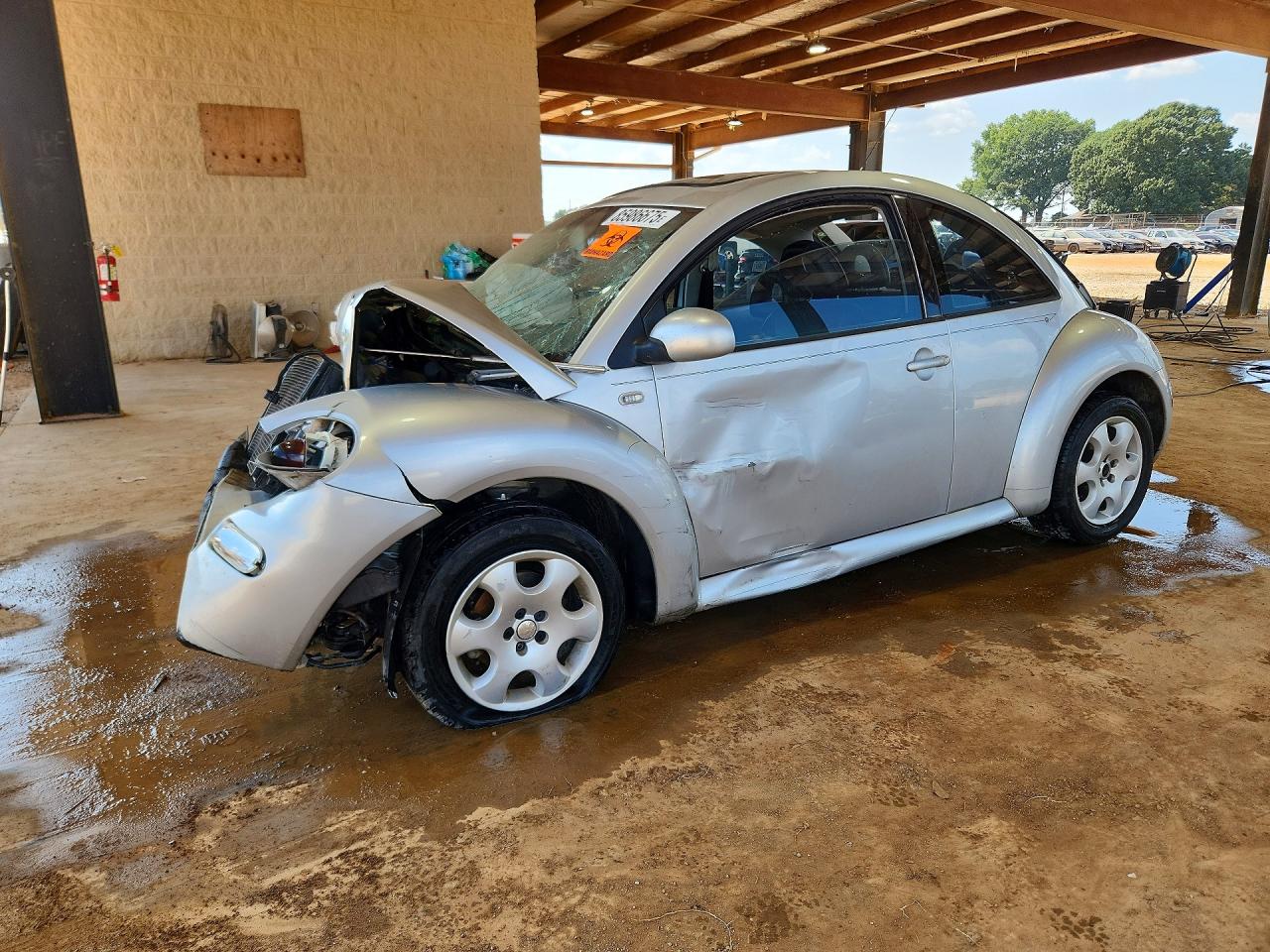 3VWCB21C82M419190 · 2002 VOLKSWAGEN NEW BEETLE