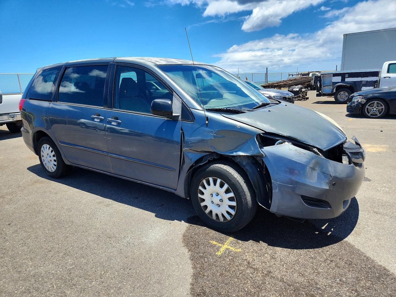 5TDKK4CC3AS325577 · 2010 TOYOTA SIENNA · 4/13