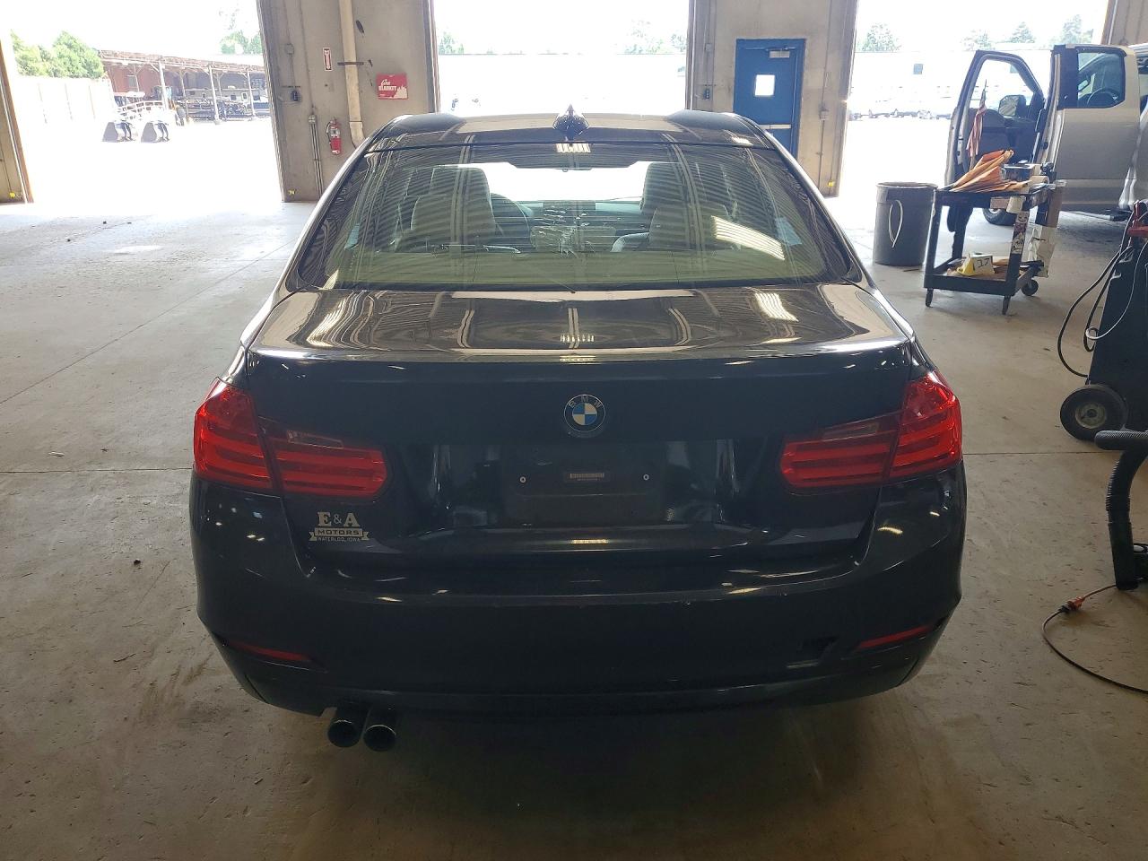 WBA3B3C57DF542003 · 2013 BMW 328 · 6/12