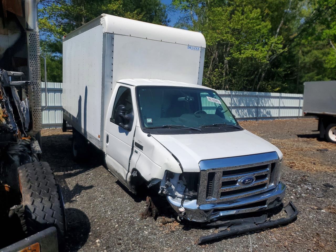 1FDWE3F60HDC51934 · 2017 FORD ECONOLINE · 4/13