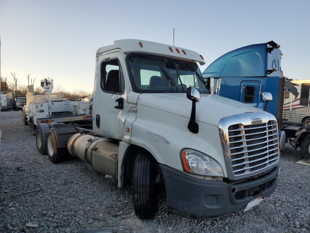 3AKJGEDR4LSLL2240 · 2020 FREIGHTLINER CASCADIA 1