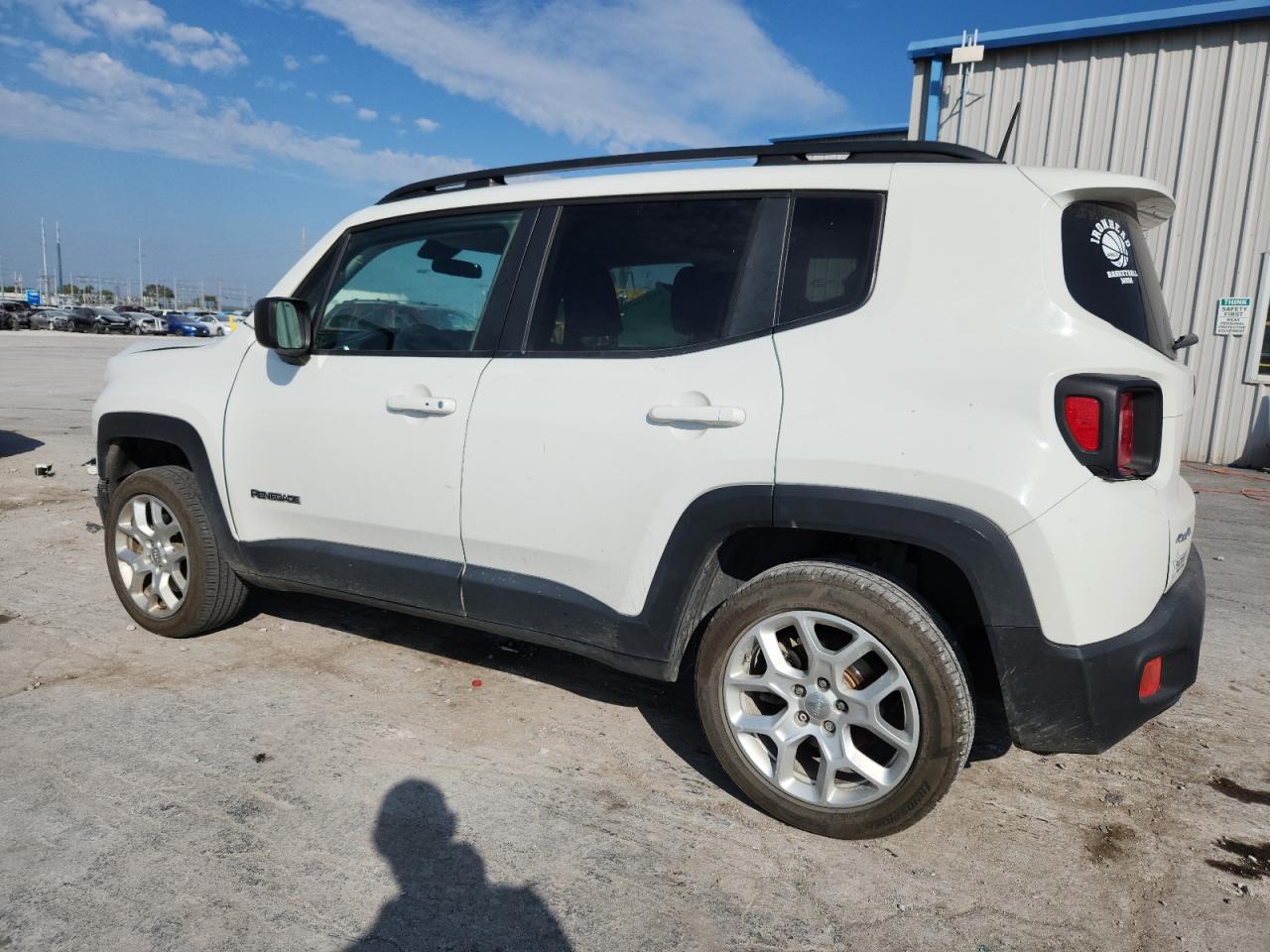 ZACCJBAB5JPJ22447 · 2018 JEEP RENEGADE · 2/12