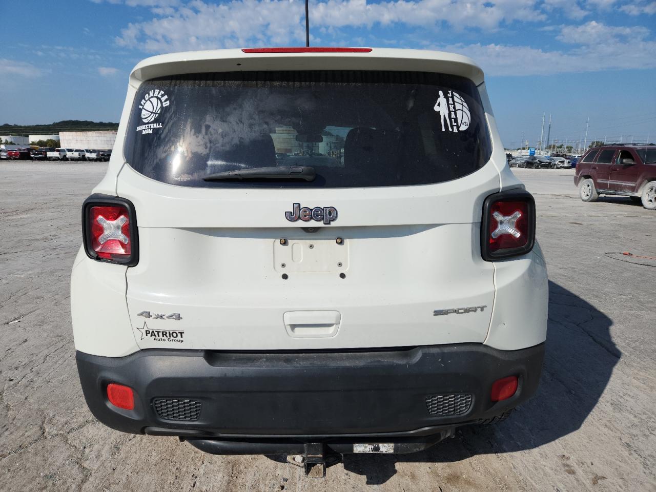 ZACCJBAB5JPJ22447 · 2018 JEEP RENEGADE · 6/12