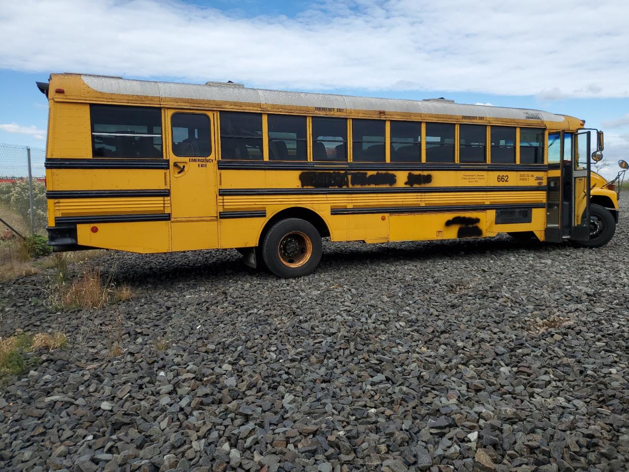 4UZAAXCS84CM20919 · 2004 THOMABUSES SAF-T-LINER C2 · 4/10