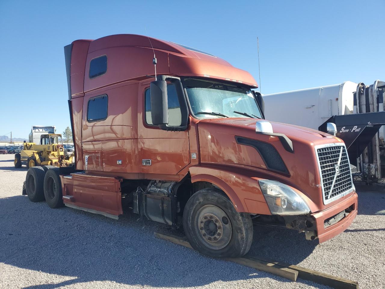 4V4NC9EG3JN995180 · 2018 VOLVO VNL