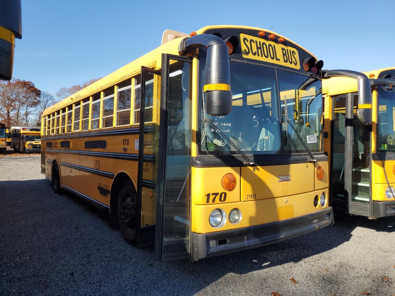 1T7YN4E27C1150002 · 2012 THOMAS SAF-T-LINER HDX