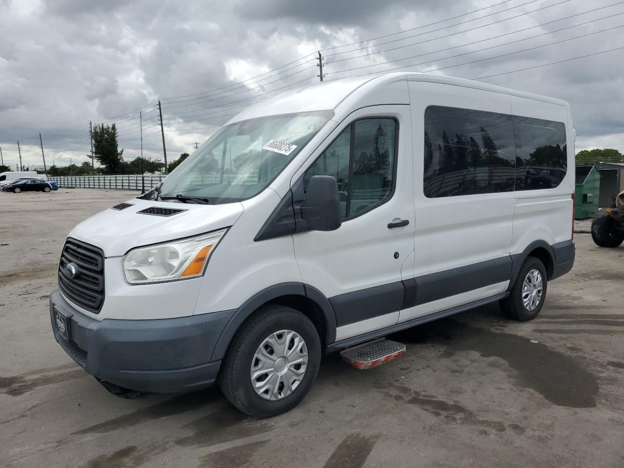 1FMZK1CM6FKB06550 · 2015 FORD TRANSIT
