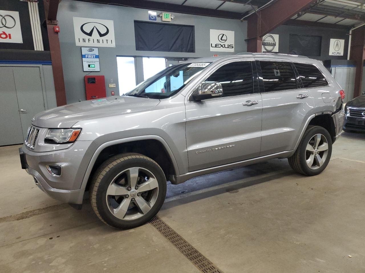 1C4RJFCG2EC279277 · 2014 JEEP GRAND CHEROKEE OVERLAND