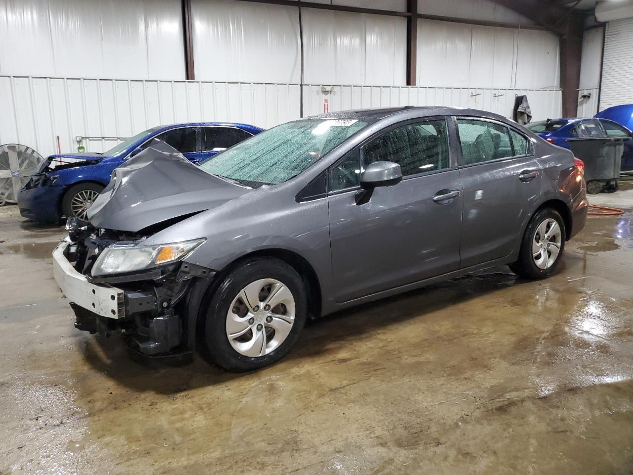 2HGFB2F59DH513558 · 2013 HONDA CIVIC