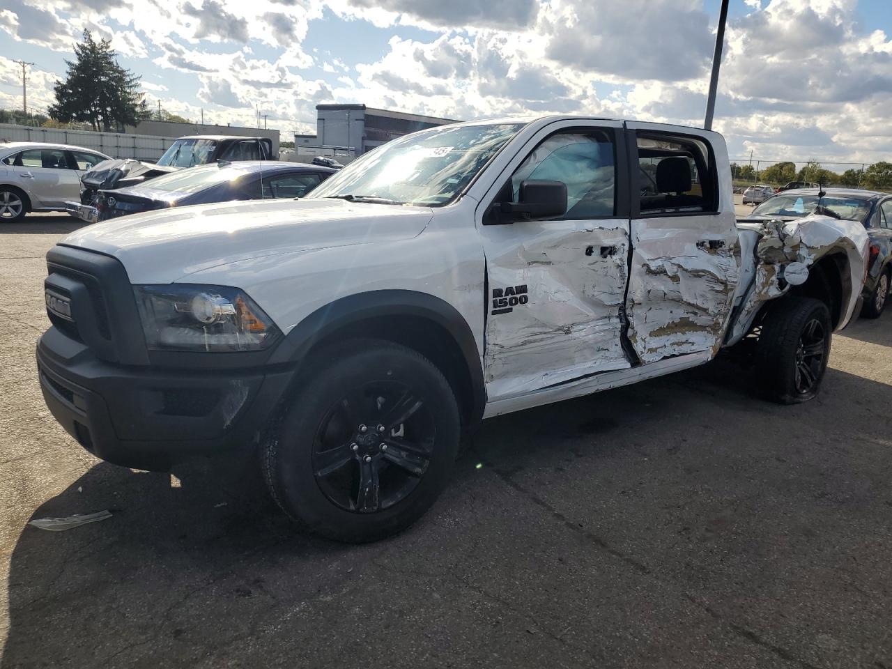 1C6RR6LG2RS156154 · 2024 RAM 1500 CLASSIC