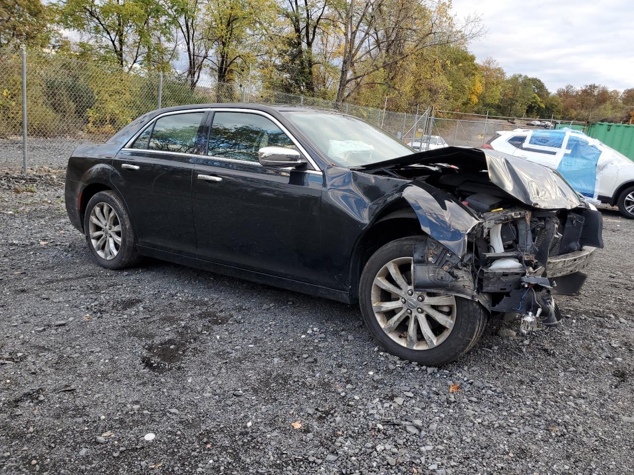 2C3CCAKG1FH808547 · 2015 CHRYSLER 300C · 4/12