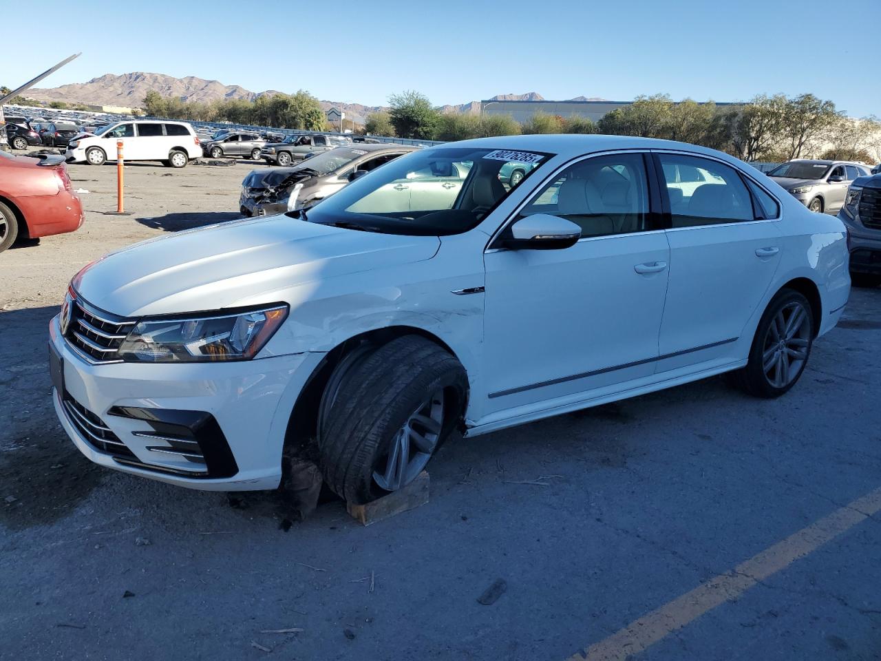 1VWDT7A35HC049082 · 2017 VOLKSWAGEN PASSAT