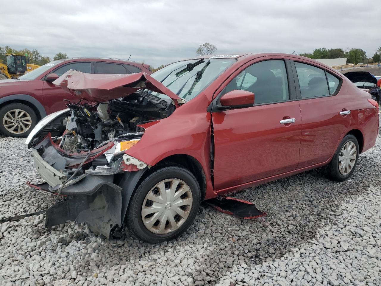 3N1CN7APXJL863947 · 2018 NISSAN VERSA