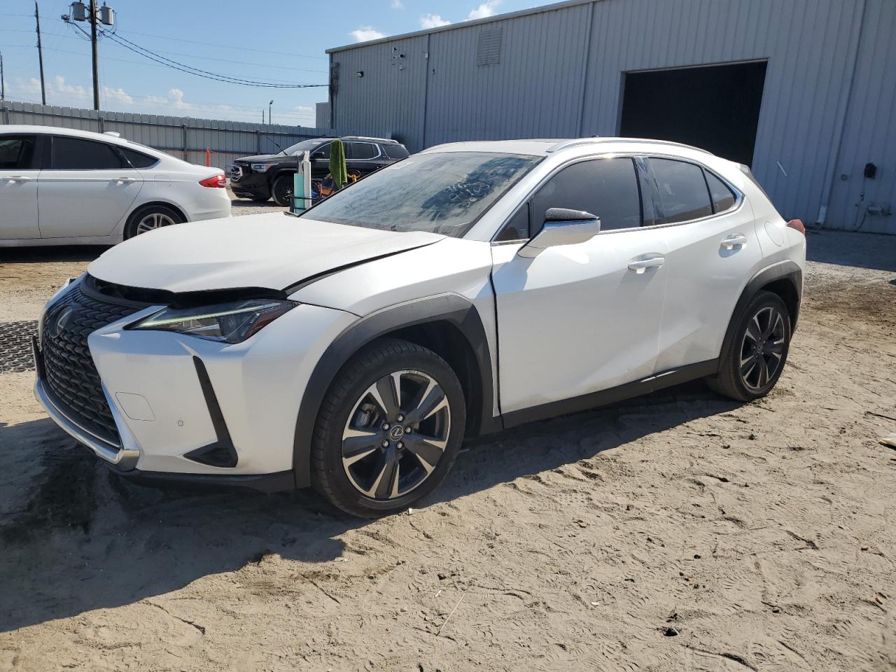 JTHX3JBH6M2041272 · 2021 LEXUS UX