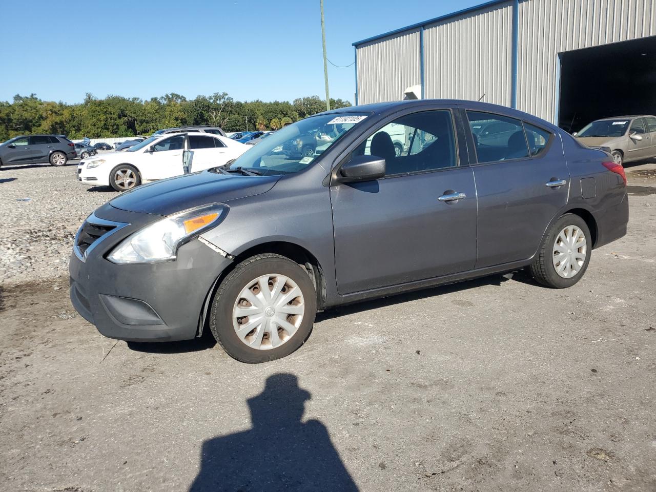 3N1CN7AP8JL862666 · 2018 NISSAN VERSA