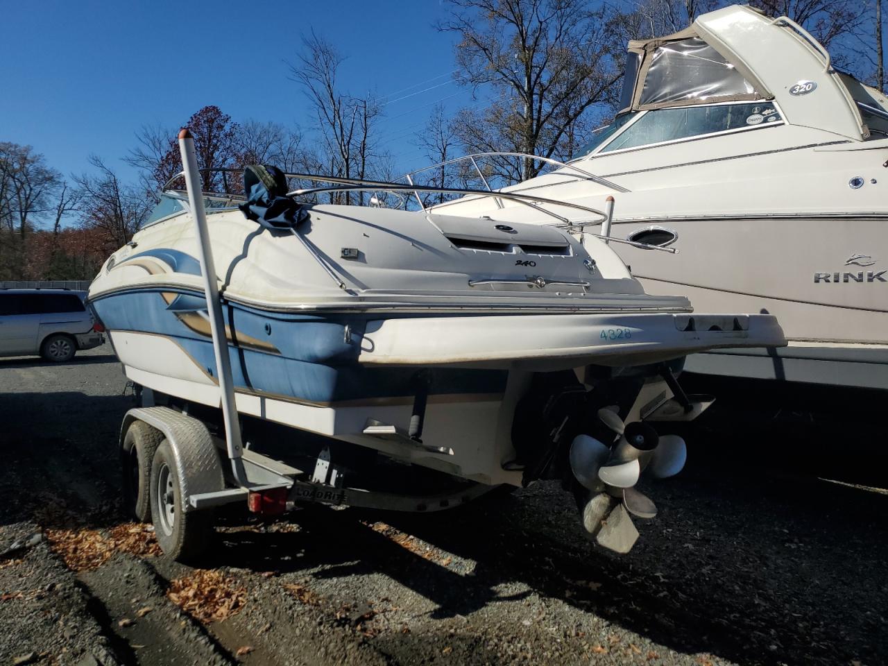 SERV1258G102 · 2002 SEA RAY BAOT · 3/10