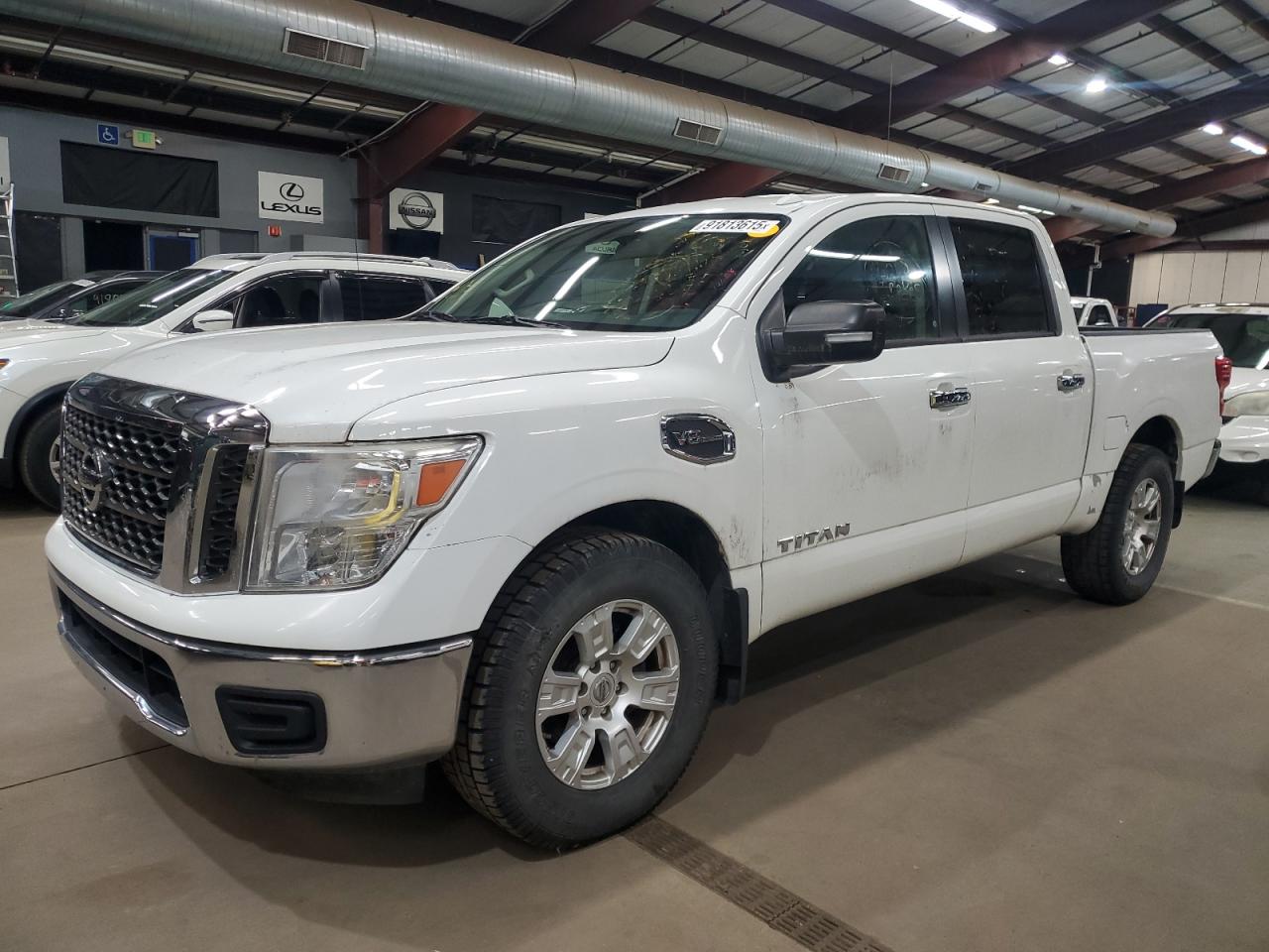1N6AA1EK5HN555894 · 2017 NISSAN TITAN