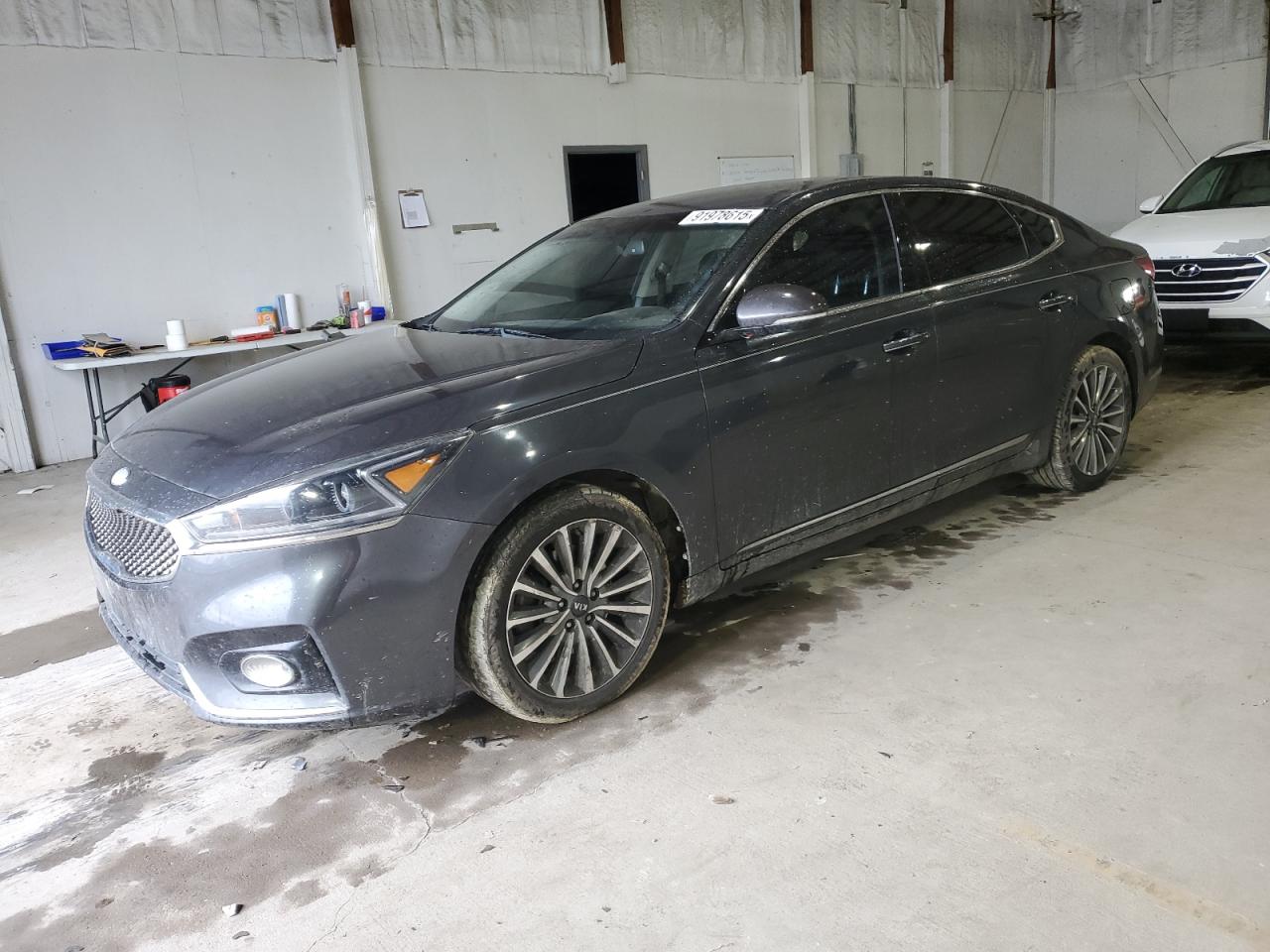 2017 KIA CADENZA