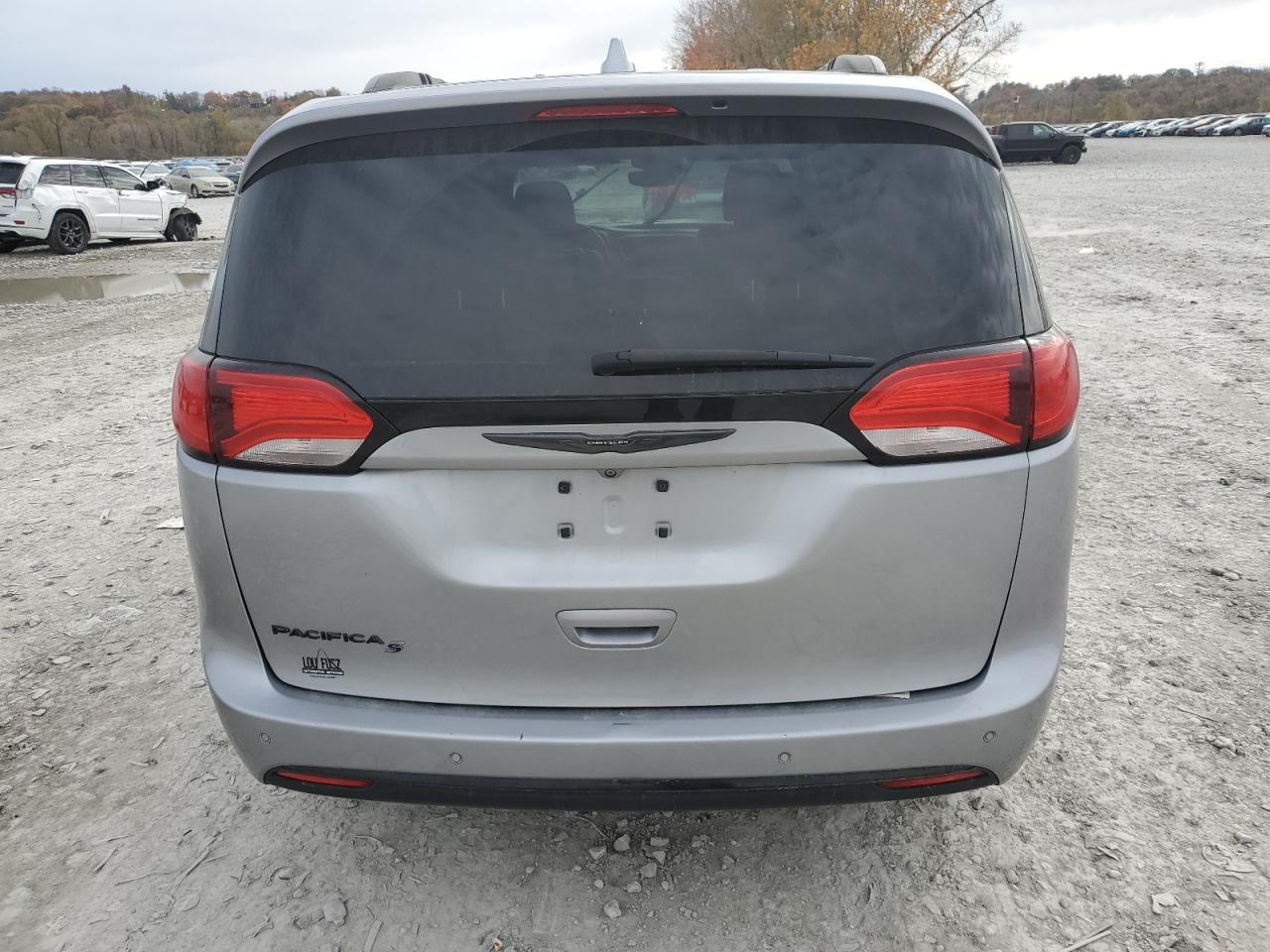 2C4RC1EG0JR197463 · 2018 CHRYSLER PACIFICA · 6/12
