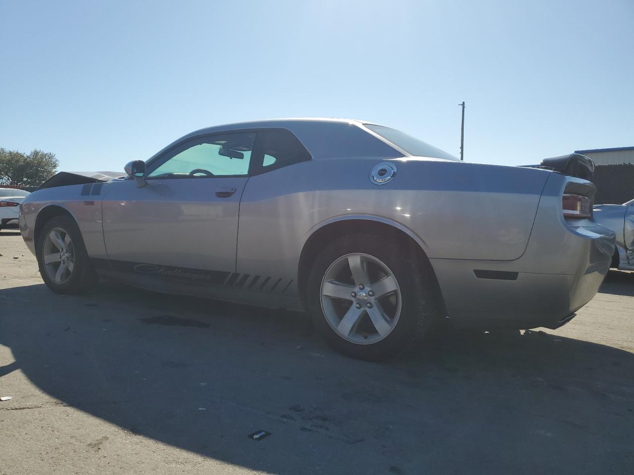 2B3CJ4DG6BH565653 · 2011 DODGE CHALLENGER · 2/13
