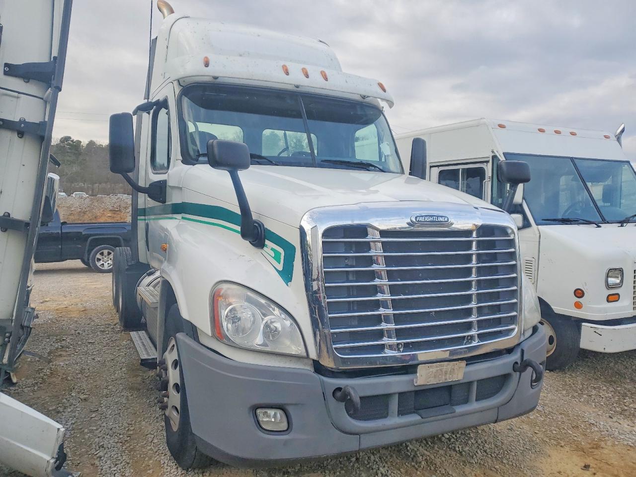 1FUJGEDV1GLGT2609 · 2016 FREIGHTLINER CASCADIA 1