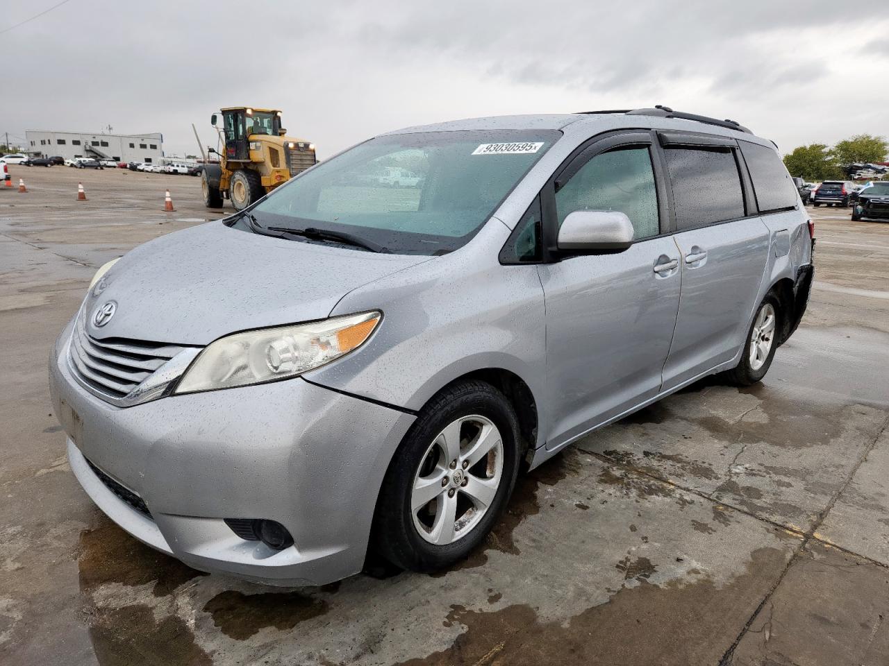 5TDKK3DC3FS661794 · 2015 TOYOTA SIENNA