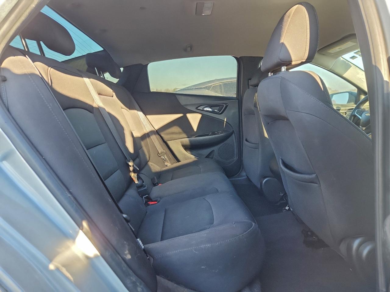 1G1ZB5ST5HF289190 · 2017 CHEVROLET MALIBU · 10/13