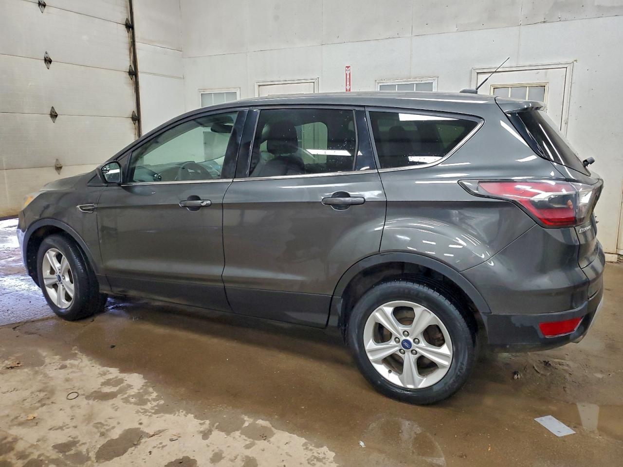 1FMCU9GD5HUB23971 · 2017 FORD ESCAPE · 2/13