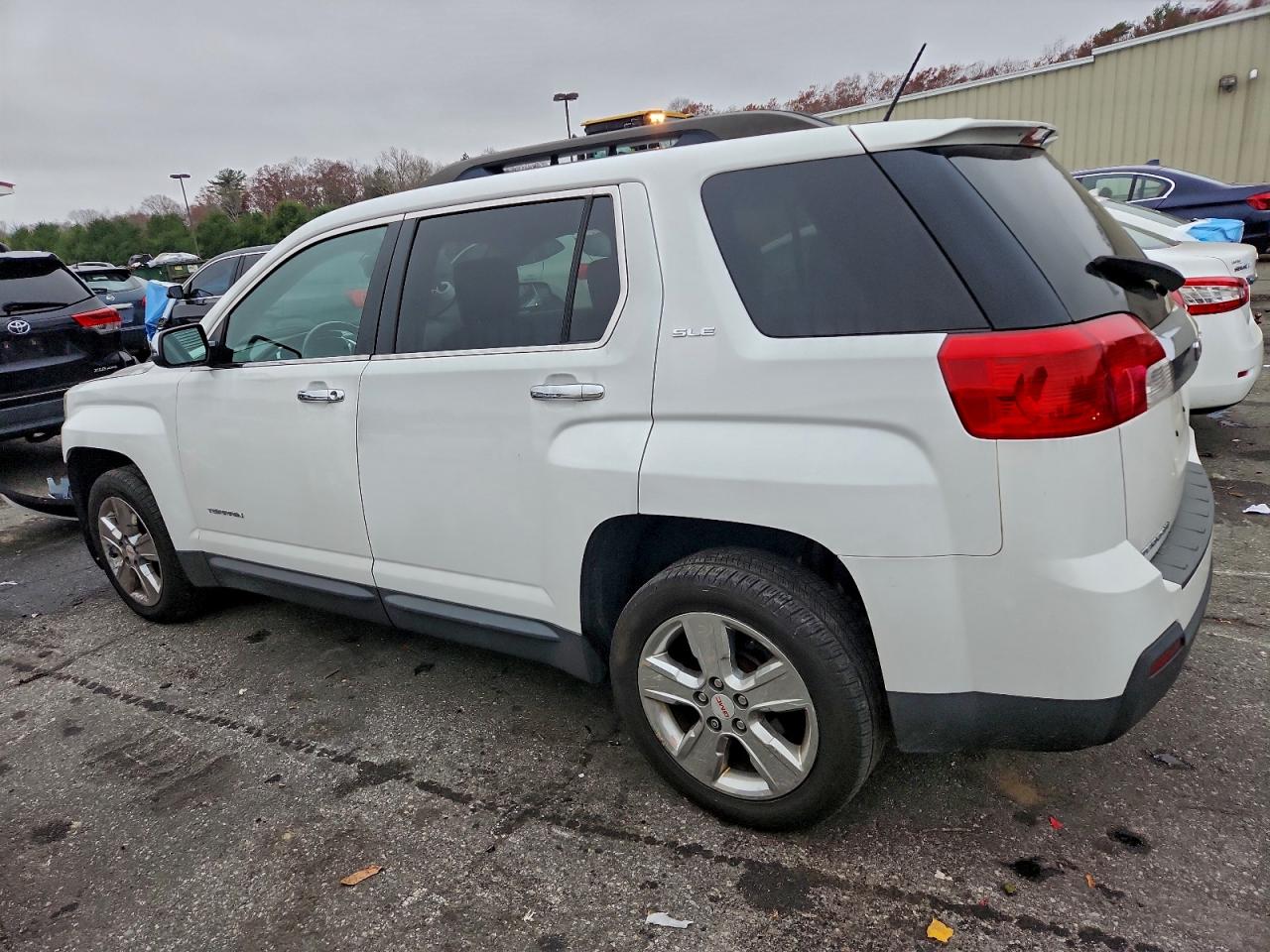 2GKFLWEK9F6259086 · 2015 GMC TERRAIN · 2/14