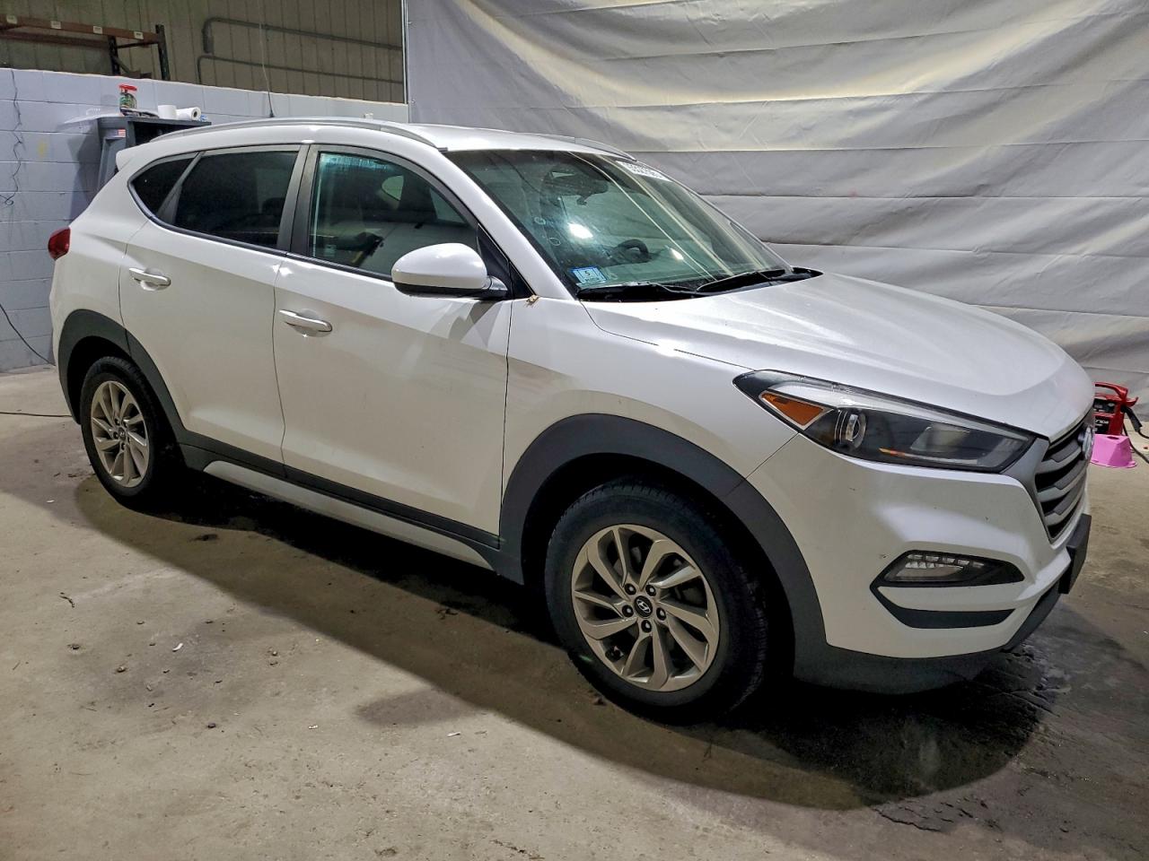 KM8J3CA41JU684688 · 2018 HYUNDAI TUCSON · 4/13