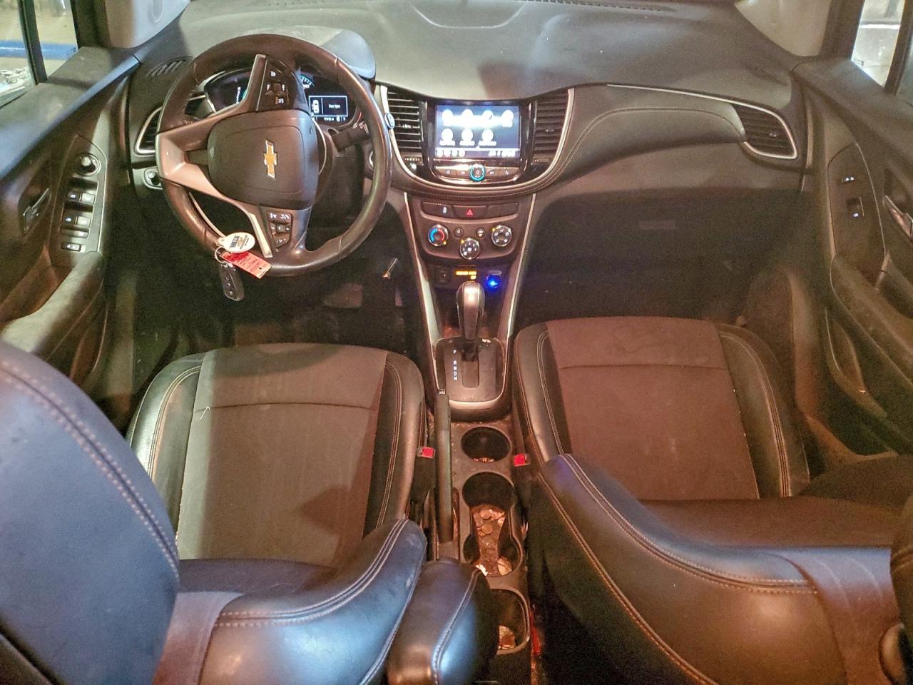 KL7CJLSBXMB309251 · 2021 CHEVROLET TRAX · 8/13