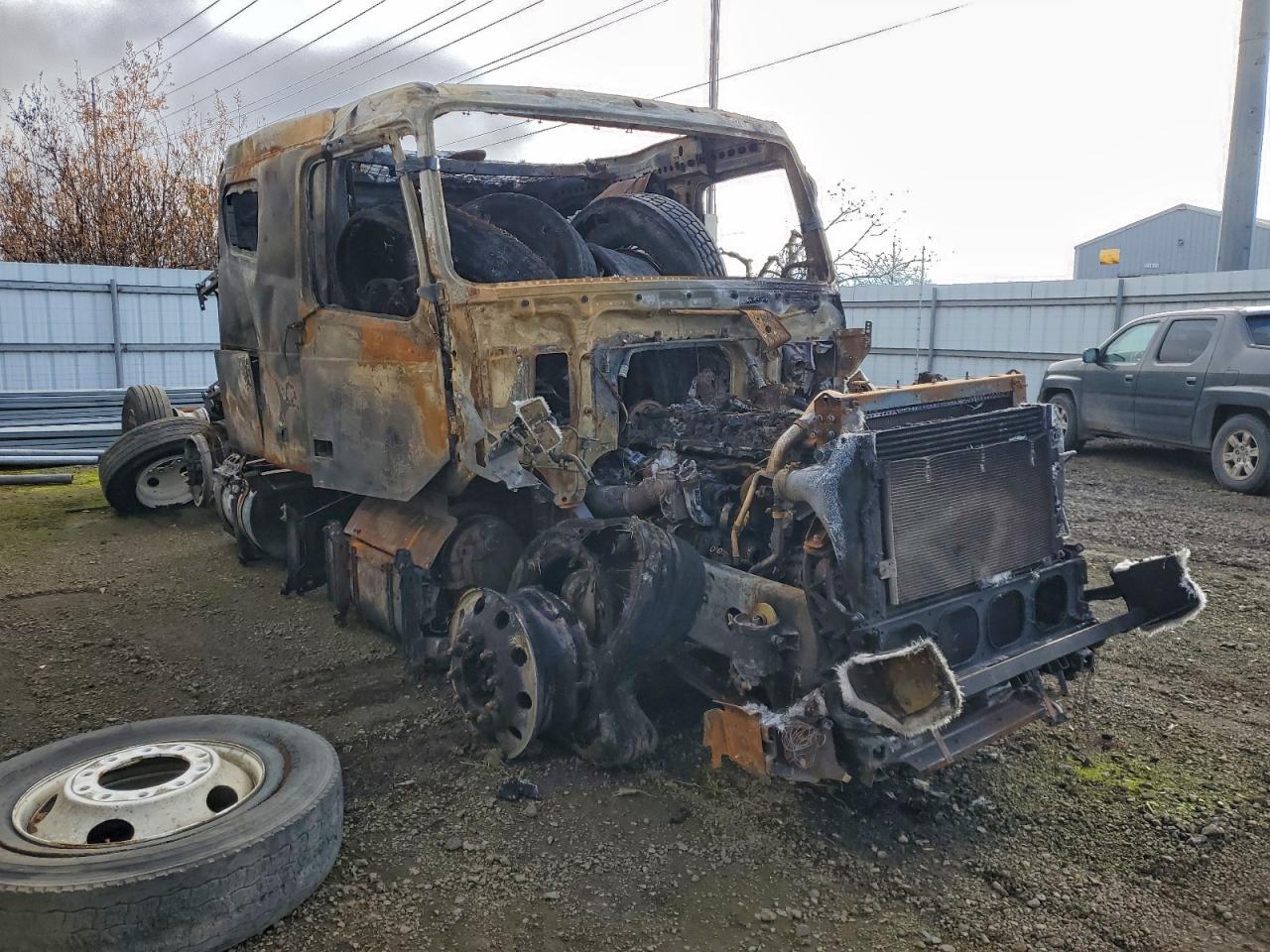 4V4NC9EH2NN300038 · 2022 VOLVO VNL