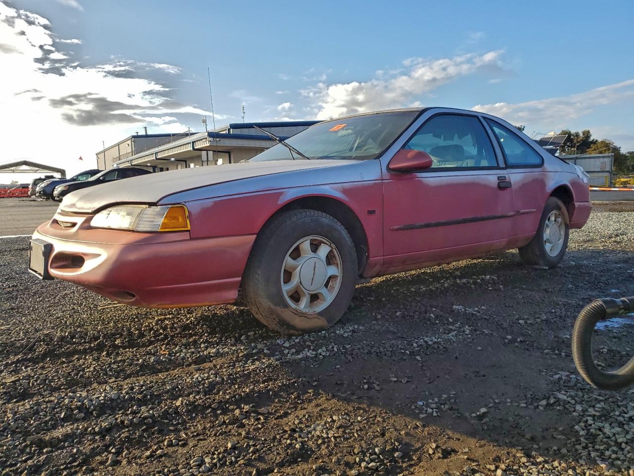 1995 FORD THUNDERBIRD