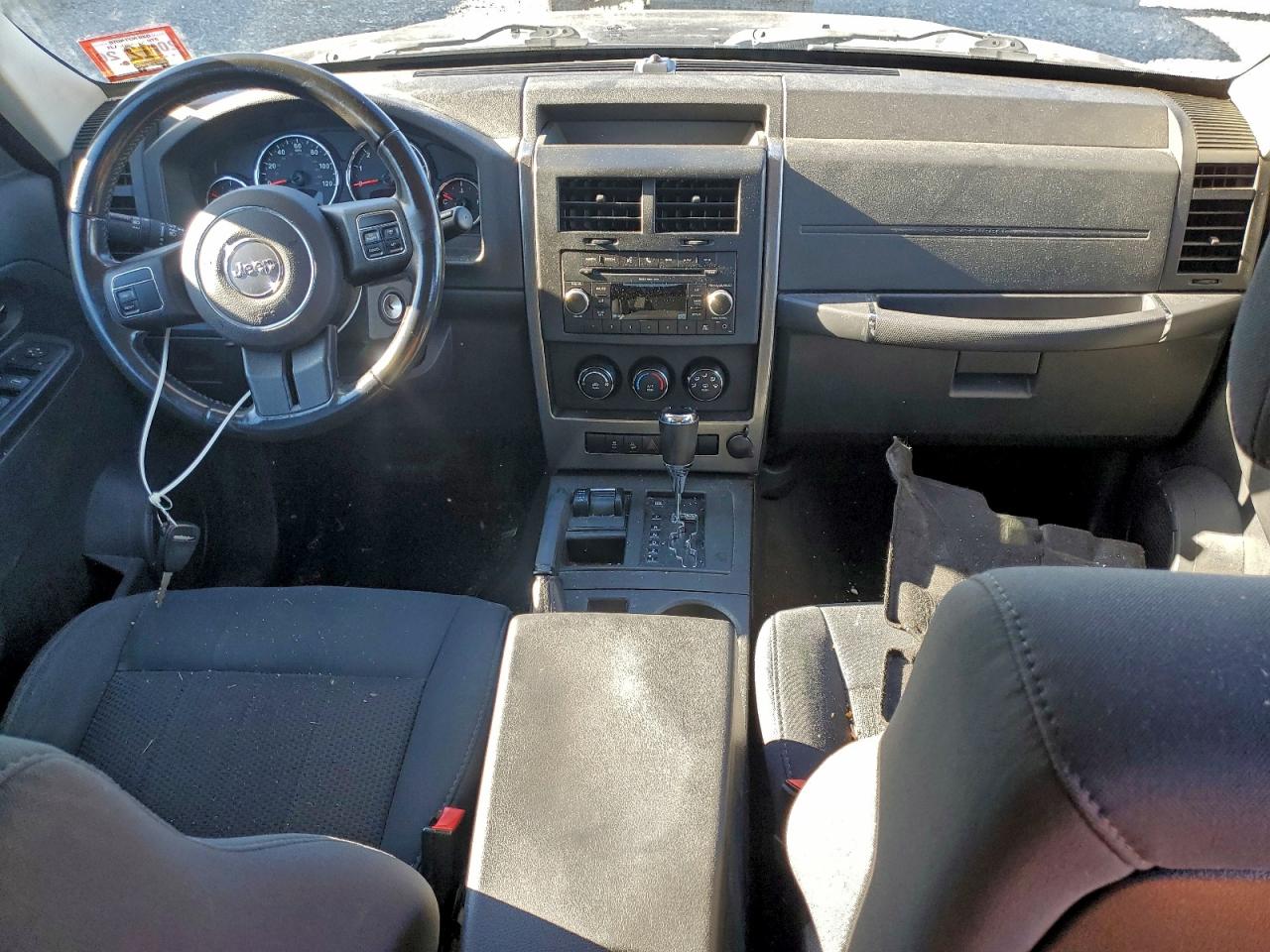 1J4PN2GK9BW588171 · 2011 JEEP LIBERTY · 8/13