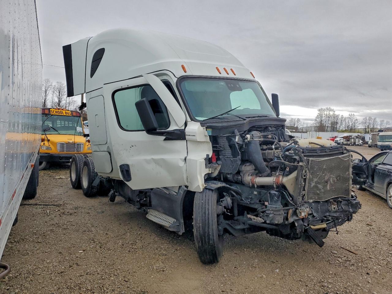 3AKJHHDR2LSLK2787 · 2020 FREIGHTLINER CASCADIA 1