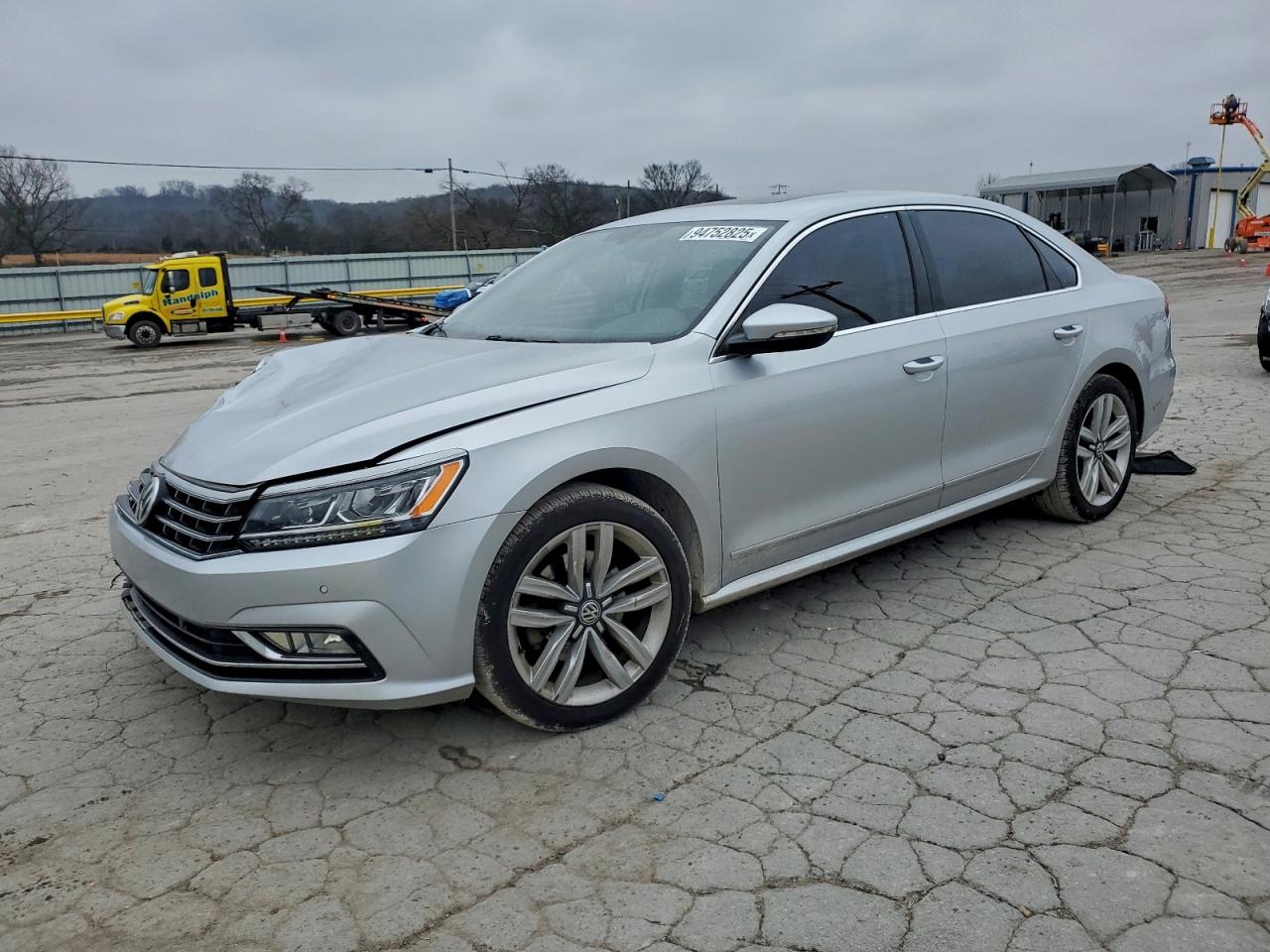 1VWGT7A3XHC022490 · 2017 VOLKSWAGEN PASSAT