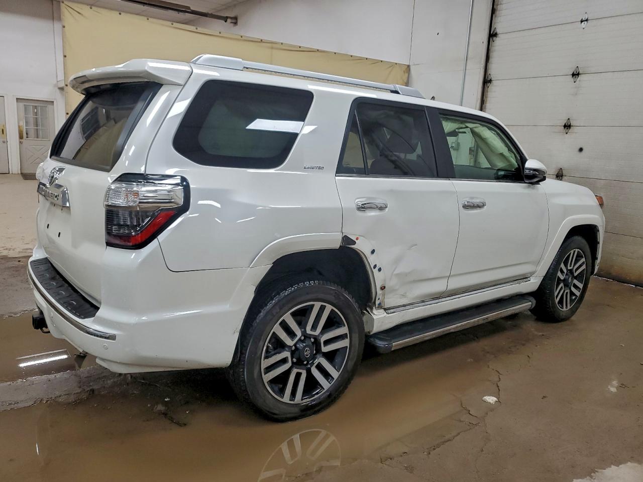 JTEKU5JR4M5938367 · 2021 TOYOTA 4RUNNER · 3/14