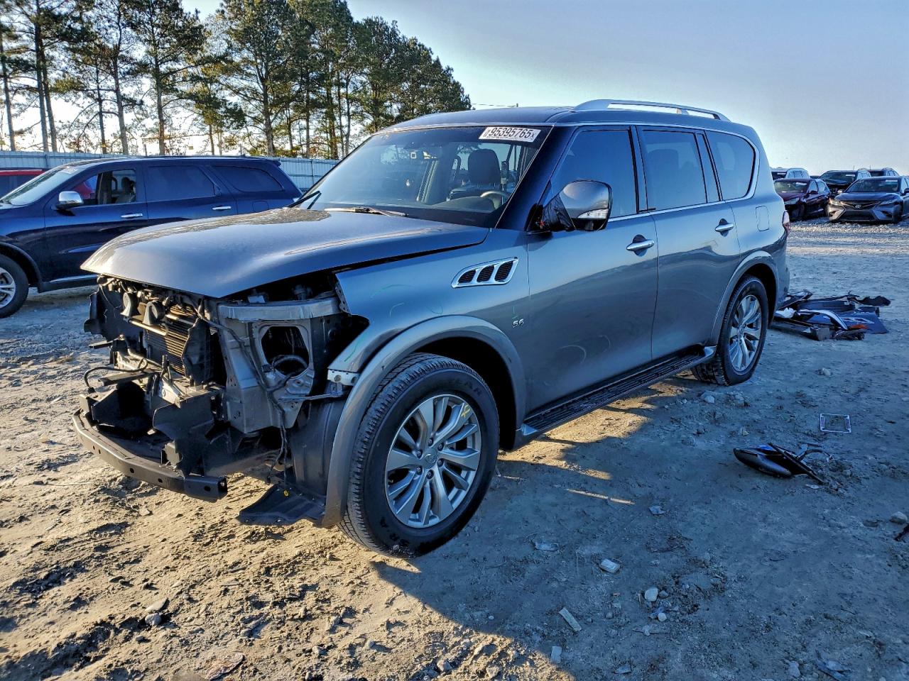 JN8AZ2NF9H9645194 · 2017 INFINITI QX80