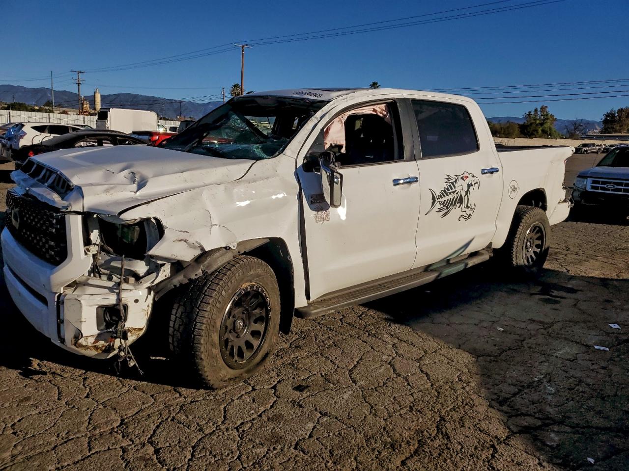 5TFAY5F19JX711621 · 2018 TOYOTA TUNDRA
