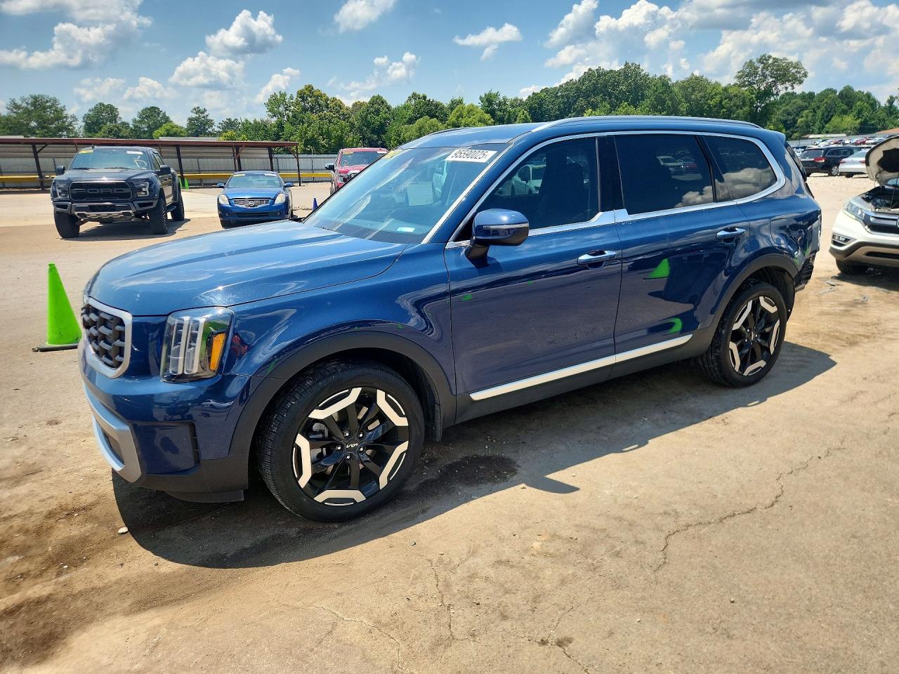 5XYP6DGC5RG443143 · 2024 KIA TELLURIDE